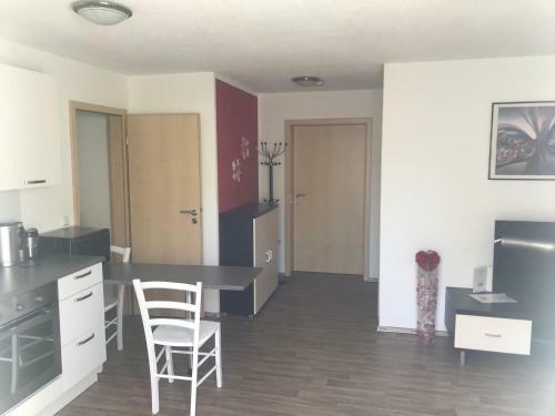 Apartamento Sch�ne & Ruhige Ferienwohnung