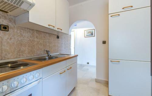 Top Split Region Apartments