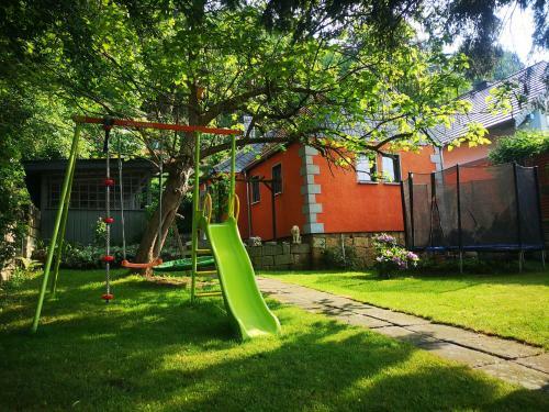 Ferienhaus Franz - An Der Elbe, Mit Gro�em Garten