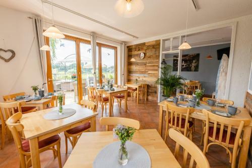 Hostal Elbpension & Ferienwohnung S�chsische Schweiz