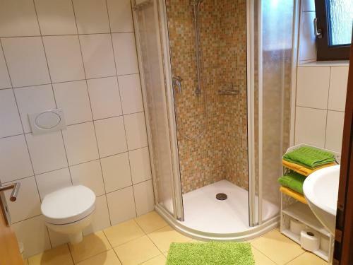 Apartamento Ferienwohnung H�gelhaus