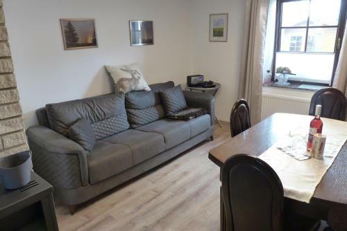 Apartamento Ferienwohnung H�gelhaus