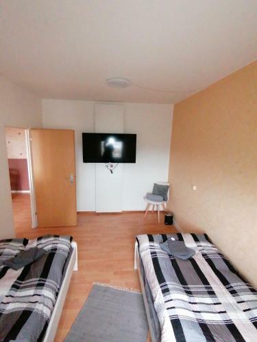 Apartamento Sch�ne Ferienwohnung �ber Den D�chern Von Plauen