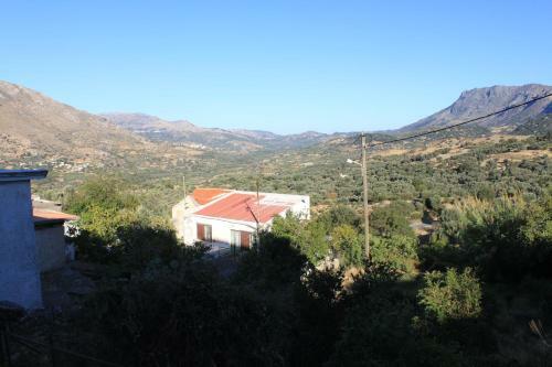 Fourfouras Cottage