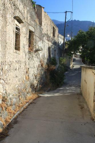 Fourfouras Cottage