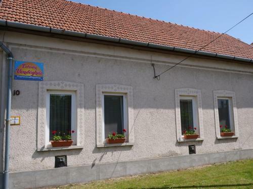 Apartamento Istv�n Vend�gh�z