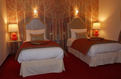 Hotel Le Chapeau Rouge