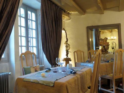 Hotel Le Chapeau Rouge