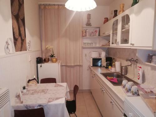 Heni Apartman
