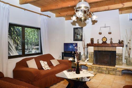 Raphael Evangellos Villa