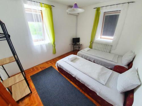 Bed & Breakfast Napsug�r Panzi�