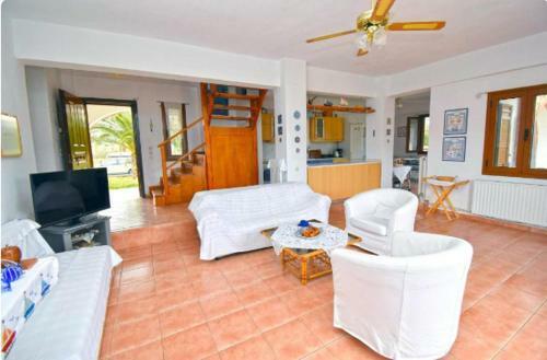 Zoe Private Beach Front Villa