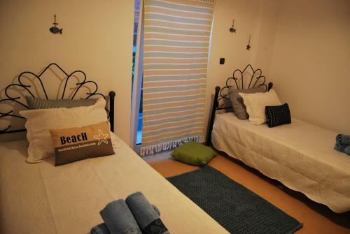 Hatzidakis Beach Retreat