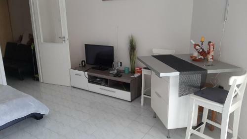 Onix -orf? Aqua Apartman