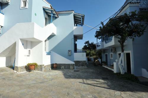 Blue Apartments Ipsos