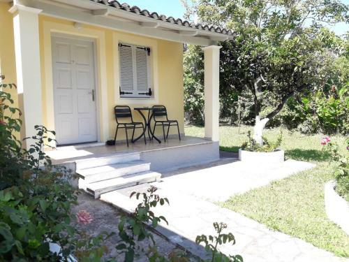 Manolia Apartments