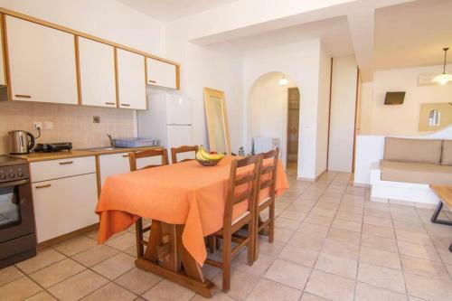 Panoramic Port View Apartment