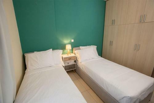 V Luxury Apartment 3