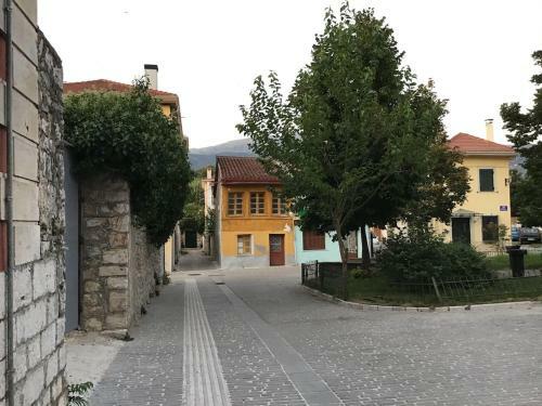 Apartamento Cozy Central Courtyard Home (By The Lake)
