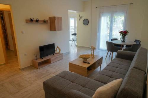 Minimal Apartment In The City Center