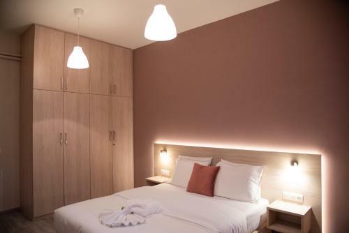 Hermes Central Luxury Apartment