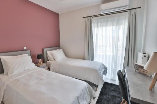 V Luxury Apartment 2