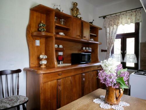 Sz�r?skert Vend�gh�z Pusztaszer