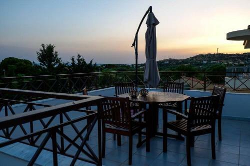 Villa Lagonissi Luxury-comfort-private Residence