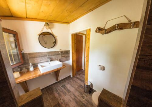 Santa Cruz Country Cottage