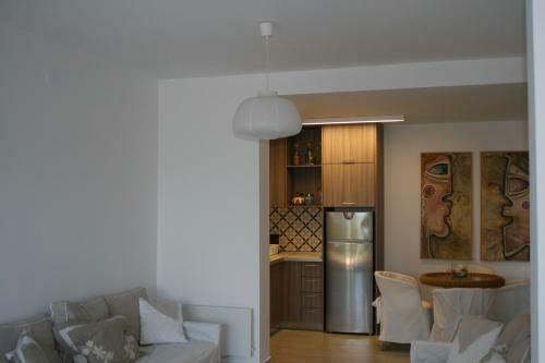 Thalassa Apartment