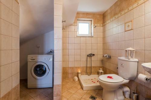 Sea View Villa Stelios With Private Pool Near The Beach