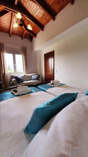 Sea View Villa Stelios With Private Pool Near The Beach