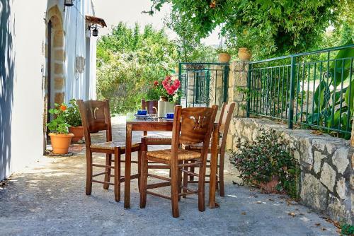 Villa Platanos Stone House