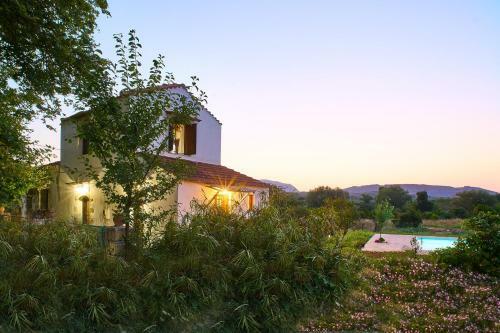Villa Platanos Stone House