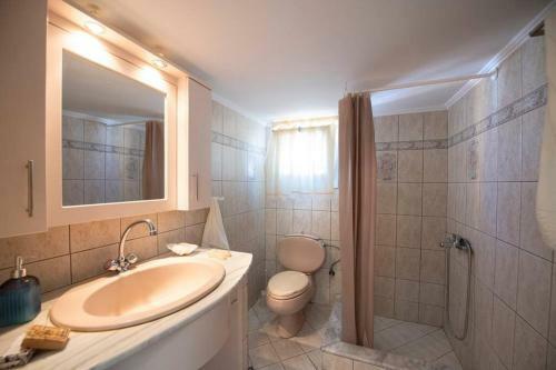2 Bedroom House With Amazing View In Masouri