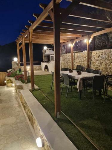 Alexander Suite Home