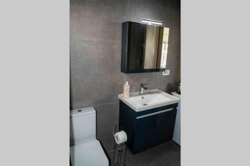 Apartamento Istron Avra