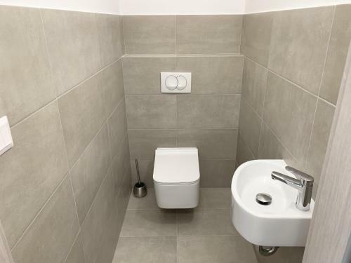 Exclusive Home - C. Apartman
