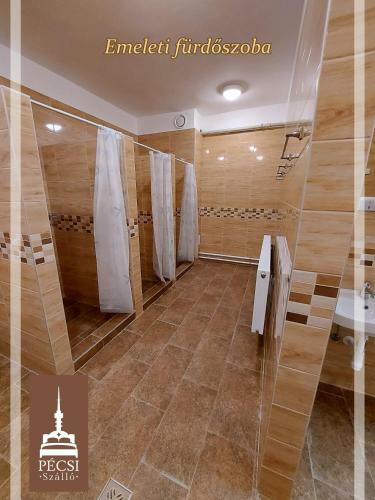 Albergue P�csi Sz�ll�
