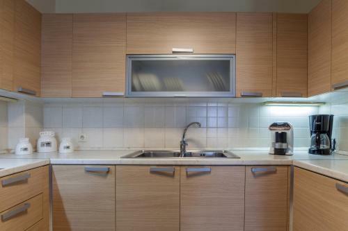 Stylish & Luxury Apartment - Self Check In - Free Parking