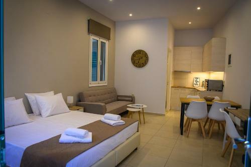 Apartamento Uni Island City Center Suites