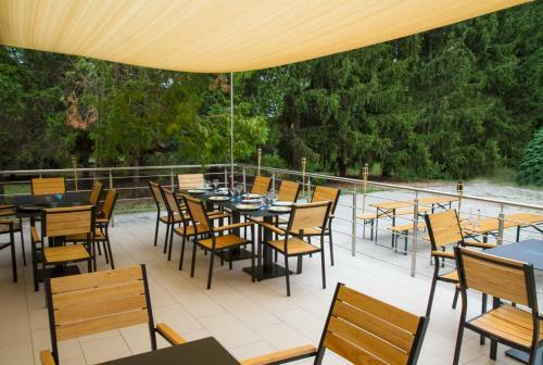 Bed & Breakfast Sungarden Vend�gh�z, �tterem, B�r