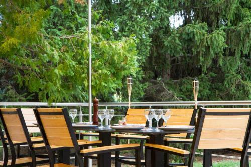 Bed & Breakfast Sungarden Vend�gh�z, �tterem, B�r