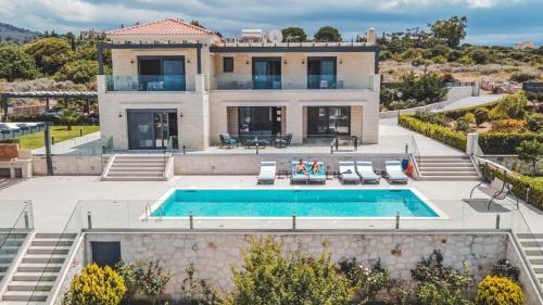 Elevated Villa Marevista W/ Private Heated Saltwater Pool