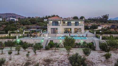Elevated Villa Marevista W/ Private Heated Saltwater Pool