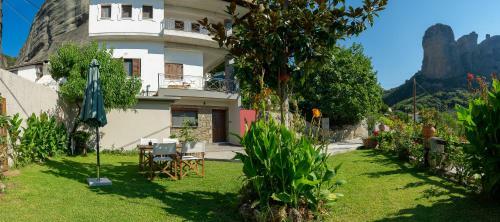 Apartamento Meteoron Theasis