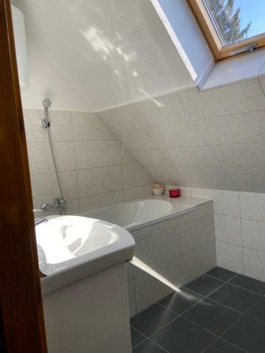 B�stya Apartman Sikl�s