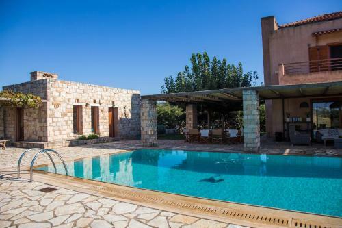 Villa Mediterra Retreat