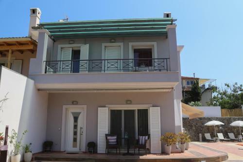 Villa Dada House