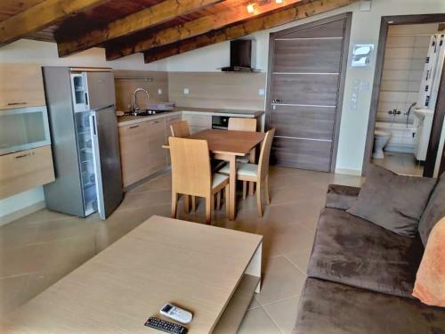 Samaras Apartments